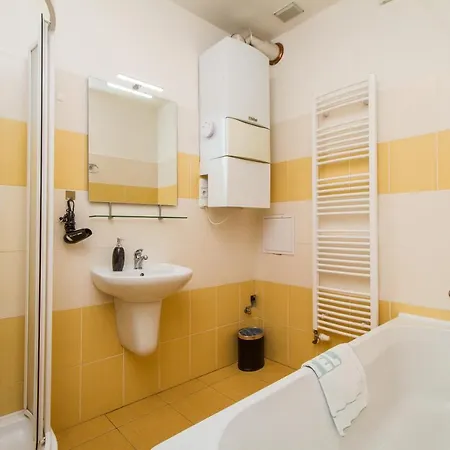 Silver Apartment